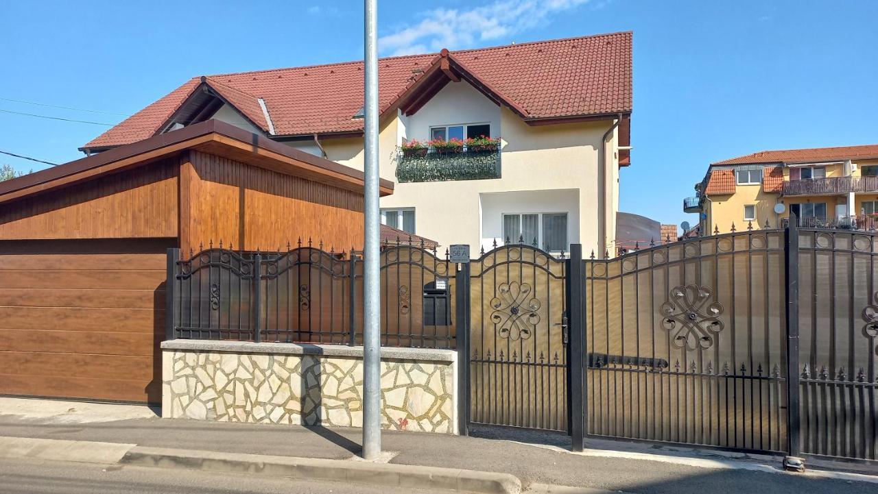 Dove Apartment Sibiu Dış mekan fotoğraf